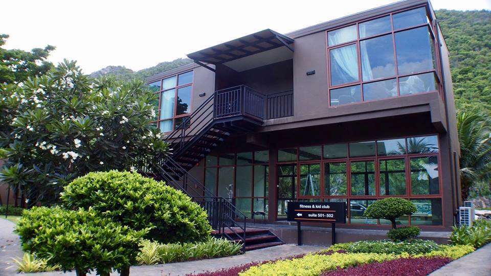 La Isla Pranburi Beach Resort Sam Roi Yot Exterior photo